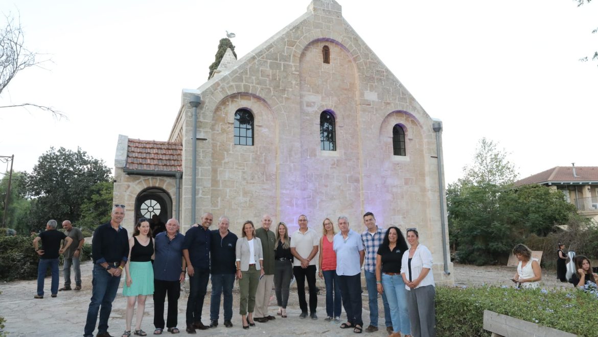 כנסיית אלוני אבא נפתחה מחדש בהשקעה של 1.5 מיליון שח