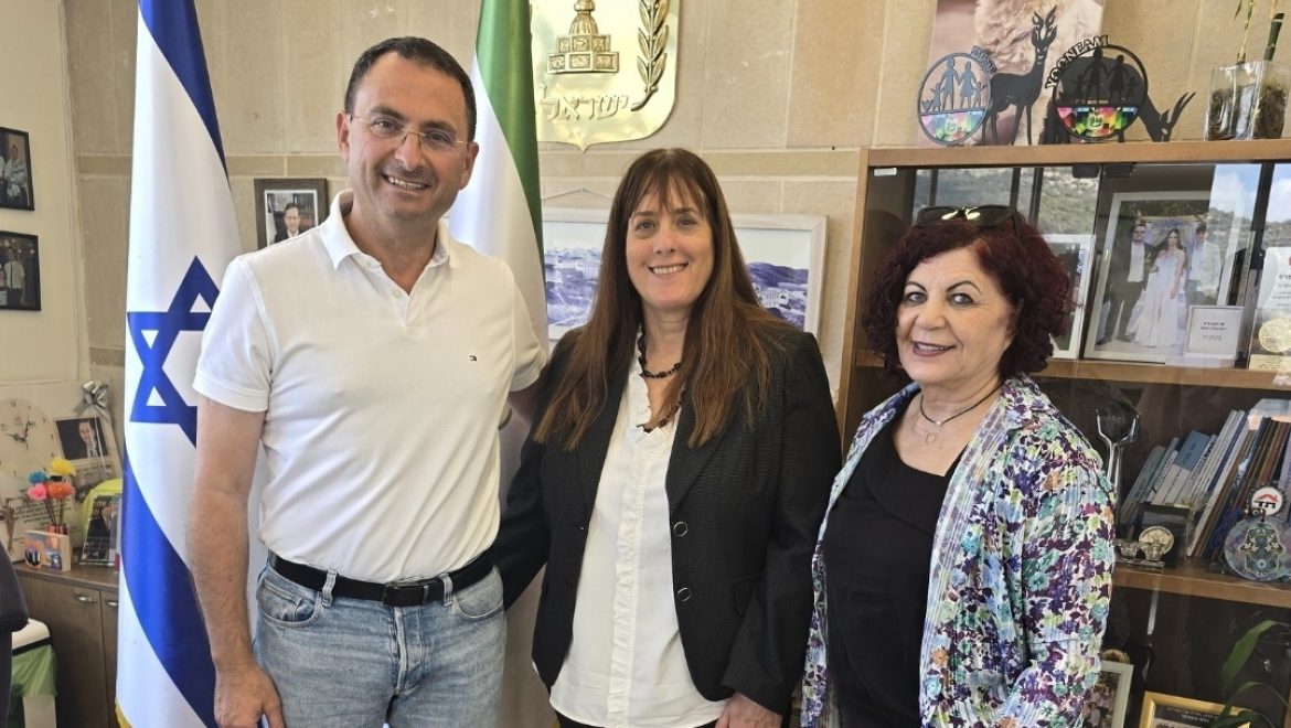 ראש העיר יקנעם ומנהלת רשת המתנס"ים ערכו פגישה חשובה