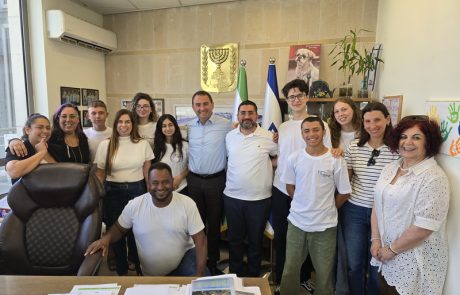 השינשיניות והשינשינים החדשים ביקנעם קיבלו את ברכת ראש העיר