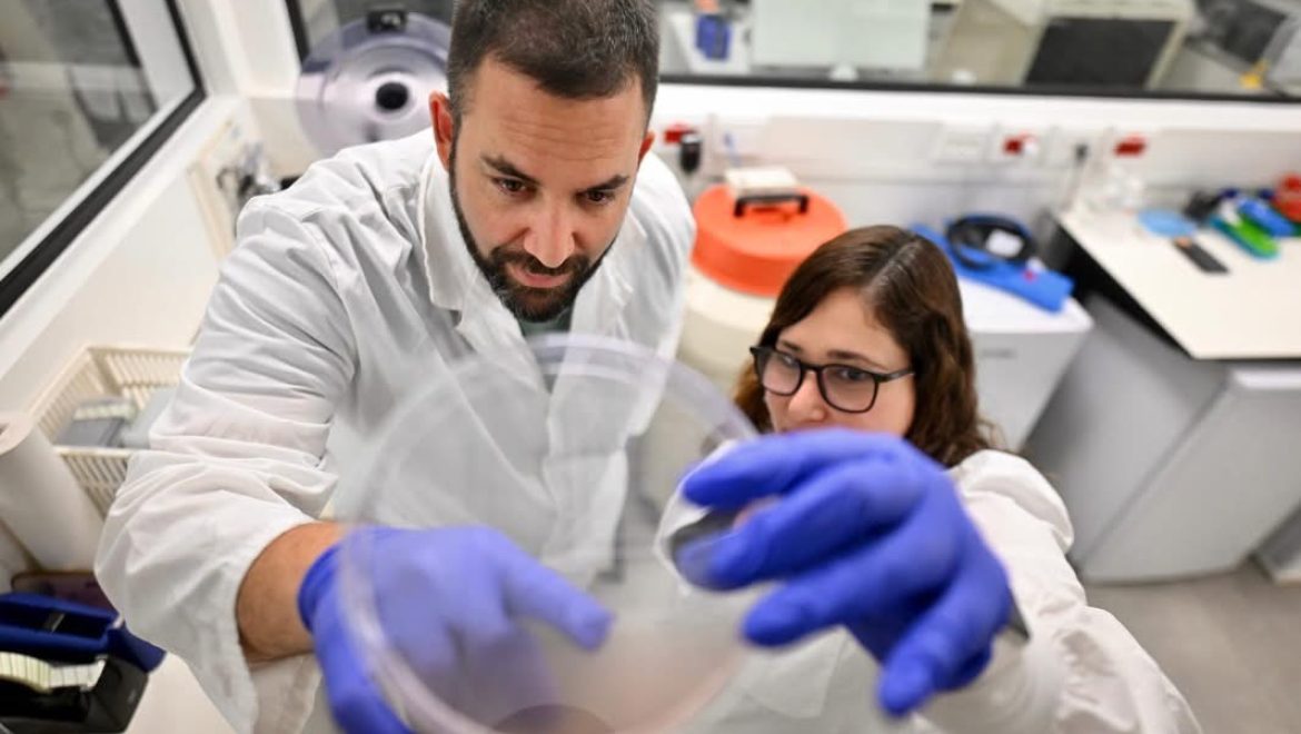 עופרי ויזנבליט בחזית המאבק בסרטן השד במעבדות הטכניון